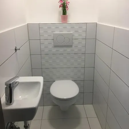 Silverlux Apartment *